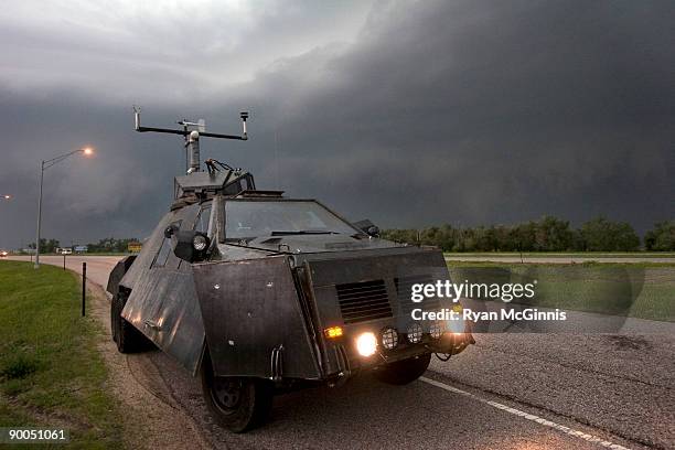 tornado intercept vehicle 2 - storm chaser stock pictures, royalty-free photos & images