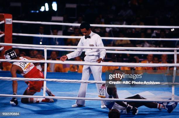 Boxing Gordon Wayne Gordon Photos and Premium High Res Pictures - Getty Images