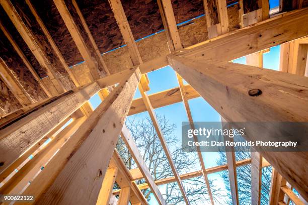 residential house construction - holzbau stock-fotos und bilder