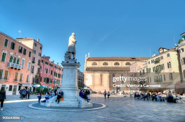 campo santo stefano, venice, italy - campo santo stefano stockfoto's en -beelden