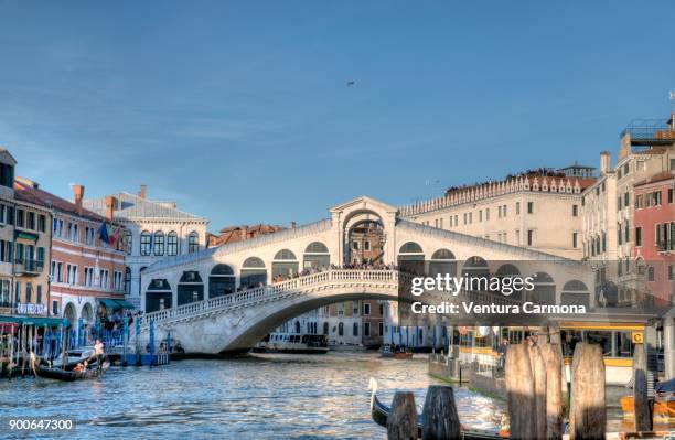 the rialto bridge - venice, italy - リアルト橋 ストックフォトと画像