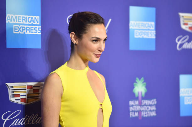 Gal Gadot attends the 29th Annual Palm Springs International Film Festival Awards Gala at Palm Springs Convention Center on January 2, 2018 in Palm...