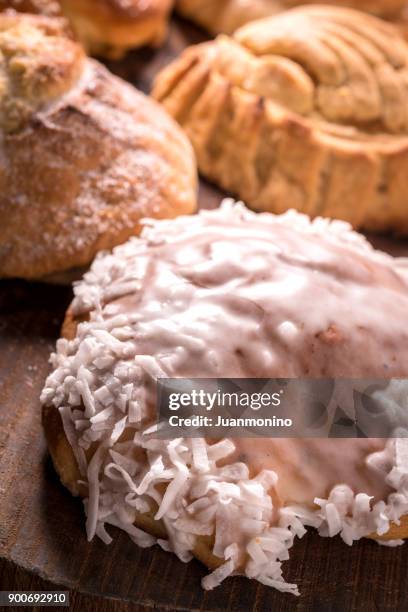 pan dulce (mexican sweet bread) - sweet bread stock pictures, royalty-free photos & images