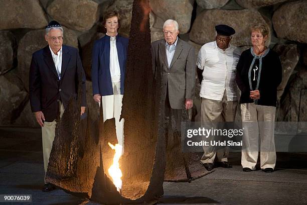 Delegation including Brazilian President Fernando Henrique Cardoso, former Irish president Mary Robinson, US president Jimmy Carter, South African...