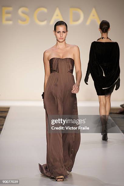 Model showcases designs by Escada on the catwalk during the Mastercard Luxury Week Hong Kong 2009 at The Four Seasons Hotel on August 25, 2009 in...