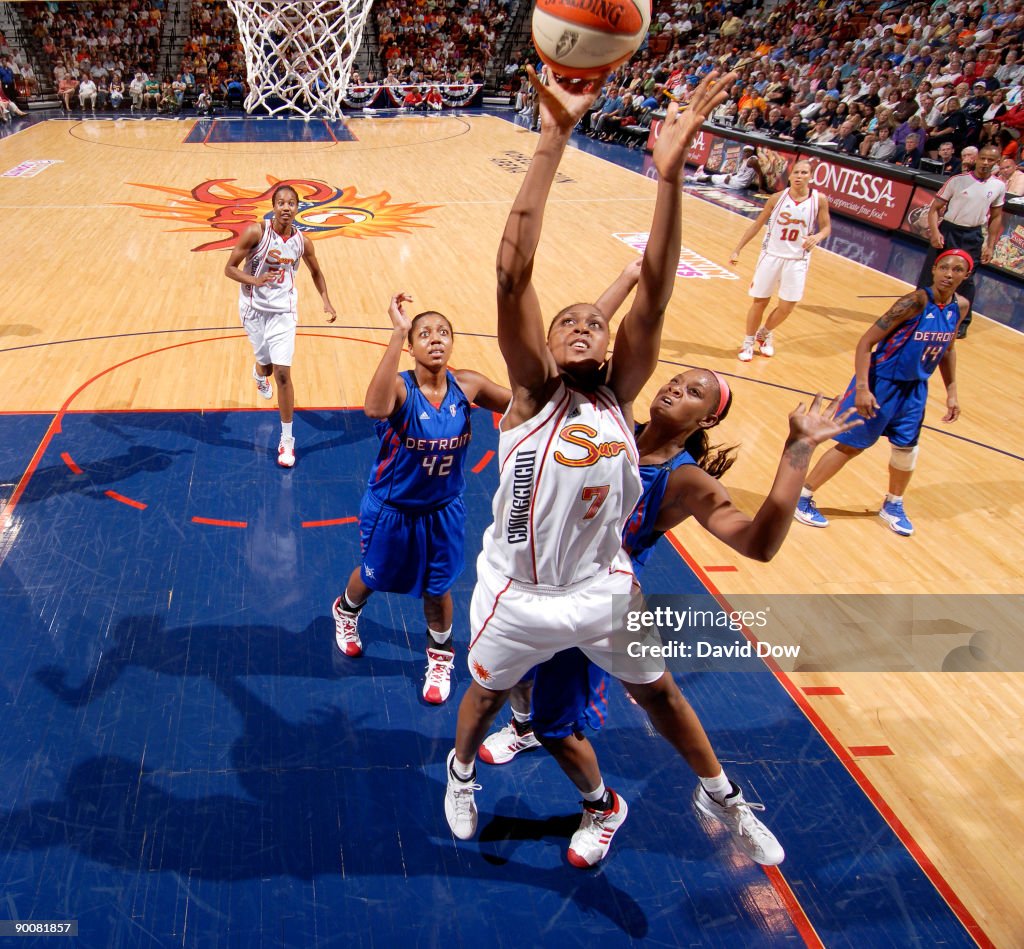 Detroit Shock v Connecticut Sun