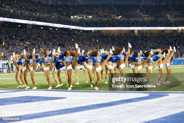 The Detroit Lions cheerleaders perform during a game between the Green Bay Packers and the Detroit Lions on December 31, 2017 at Ford Field in...