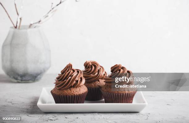 occasions. chocolate caramel cupcakes - cupcake stock pictures, royalty-free photos & images