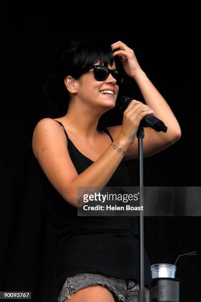 Lilly Allen performs on stage on the first day of V Festival at Hylands Park on August 22, 2009 in Chelmsford, England.