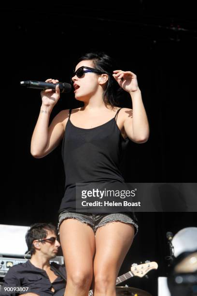 Lily Allen performs on stage on the first day of V Festival at Hylands Park on August 22, 2009 in Chelmsford, England.