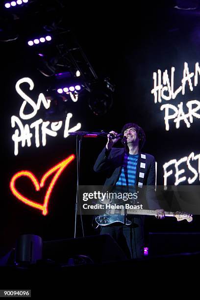 Gary Lightbody of Snow Patrol performs on stage on the second day of V Festival at Hylands Park on August 23, 2009 in Chelmsford, England.