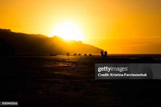 Sunset Raglan 263 Raglan Beach New Zealand Stock Photos, High-Res Pictures, and ...