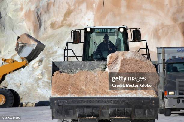 Salt Front Loader 631 Truck Front End Stock Photos, High-Res Pictures, and Images - Getty ...