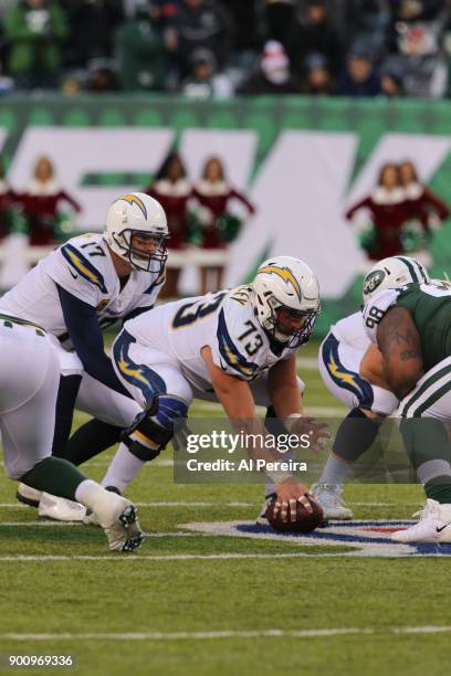 Center Spencer Pulley of the Los Angeles Chargers in action against the New York Jets in an NFL game at MetLife Stadium on December 24, 2017 in East...