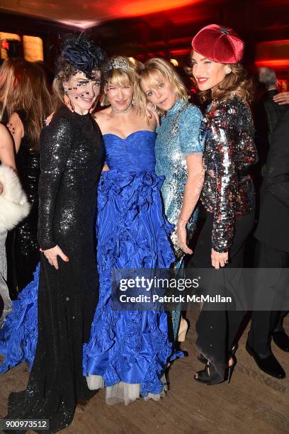 Becca Cason Thrash, Jennifer Kennedy, Elizabeth Pratt and Tracey Amon attend Julie Macklowe's 40th birthday Spectacular at La Goulue on December 19,...