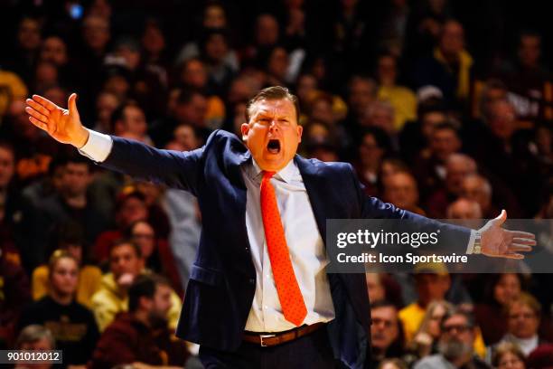 Illinois Fighting Illini head coach Brad Underwood reacts to a call on the floor in the 1st half during the Big Ten regular season game between the...