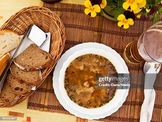 soup, bread, & beer on table, overhead view. - poland 個照片及圖片檔