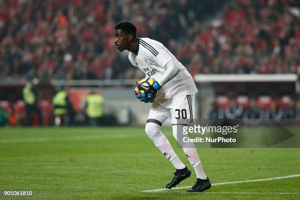 Benfica's goalkeeper Bruno Varela in action during Primeira Liga 2017/18 match between SL Benfica vs Sporting CP, in Lisbon, on January 3, 2018.