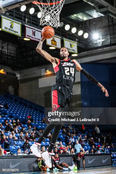 Raphiael Morris dunks the ball for the Erie Bayhawks against the Delaware 87ers, during an NBA G-League game on January 3, 2018 at Bob Carpenter...