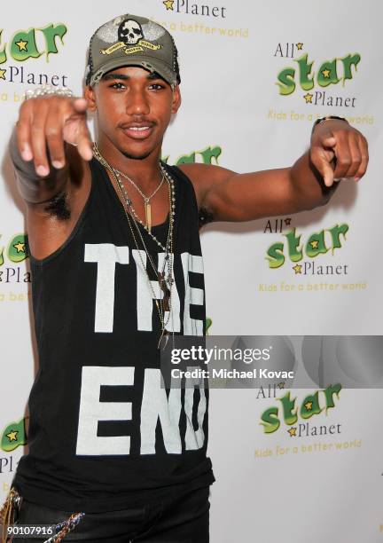 Actor Brandon Smith arrives at the All Star Planet Finals and Gala Celebration at the LAX Marriott Hotel on August 26, 2009 in Los Angeles,...