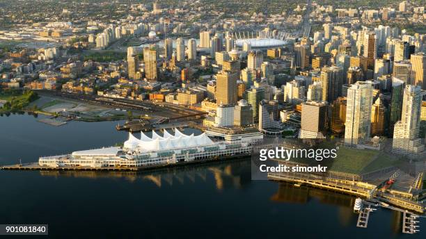 modern cityscape with canada place - canada place stock pictures, royalty-free photos & images