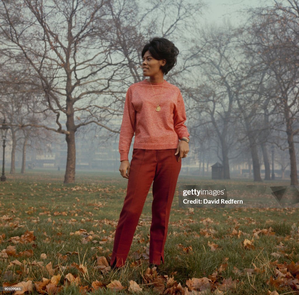 Dionne Warwick In London's Hyde Park