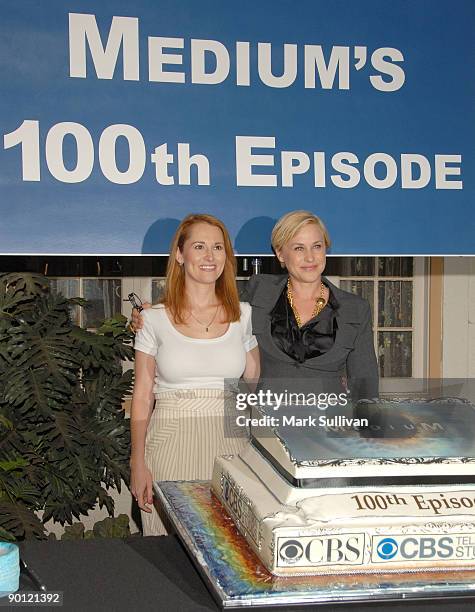 Allison Dubois and Patricia Arquette attend the cake cutting celebration for the 100th episode of CBS's ''Medium'' on August 27, 2009 in Manhattan...