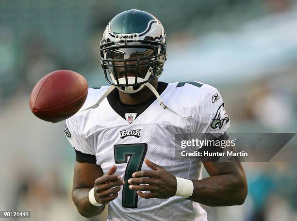 Quarterback Michael Vick of the Philadelphia Eagles warms up before a pre-season game against the Jacksonville Jaguars on August 27, 2009 at Lincoln...