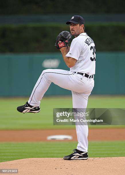 Justin Verlander of the Detroit Tigers pitches against the Seattle Mariners during the game at Comerica Park on August 19, 2009 in Detroit, Michigan....