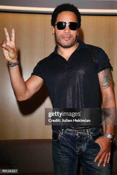 Lenny Kravitz attends photocall for Peace One Day concert announcement at Canal Plus on August 28, 2009 in Paris, France.