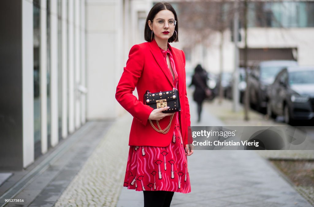 Maria Barteczko with red lipstick wearing red blazer Alexander... News ...