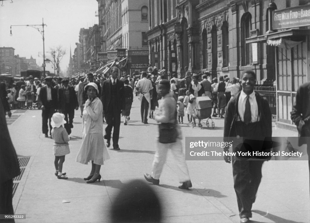 Busy Street In Harlem