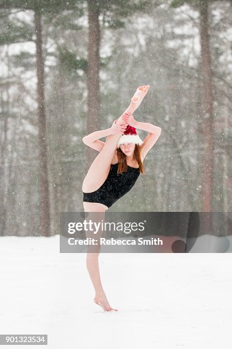 Dancer In Snow High-Res Stock Photo - Getty Images