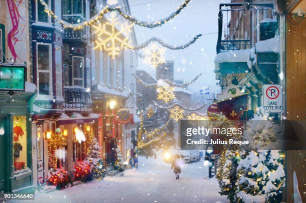 christmas street decorations - canada christmas ストックフォトと画像