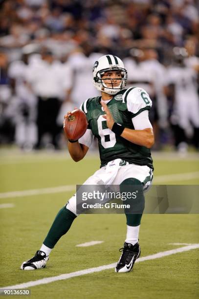 Mark Sanchez of the New York Jets throws a pass in a preseason game against the Baltimore Ravens at M&T Bank Stadium on August 24, 2009 in Baltimore,...