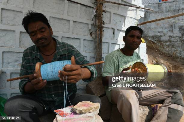 Manja (Kite) Photos and Premium High Res Pictures - Getty Images