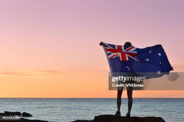 bandera australia día - día de australia fotografías e imágenes de stock