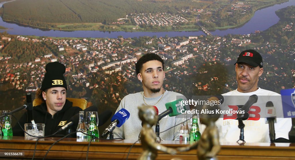 LiAngelo and LaMelo Ball Training with Vytautas Prienai