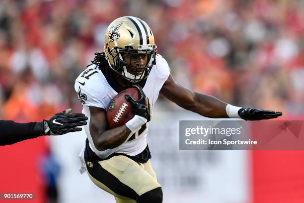 Kamara Roney 783 Kamara James Stock Photos, High-Res Pictures, and Images - Getty Images