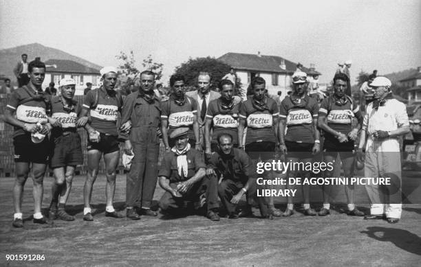 Welter team before the start of the 3rd stage of Giro d'Italia, May 26 Genoa, Italy, 20th century.