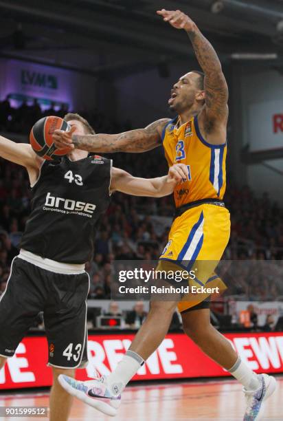 Charles Jenkins, #22 of Khimki Moscow Region in action during the 2017/2018 Turkish Airlines EuroLeague Regular Season Round 16 game between Brose...