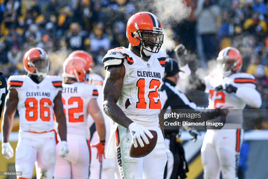 Cleveland Browns v Pittsburgh Steelers