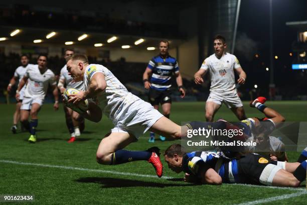 Perry Humphreys of Worcester dives over for a try during the Aviva Premiership match between Worcester Warriors and Bath Rugby at Sixways Stadium on...