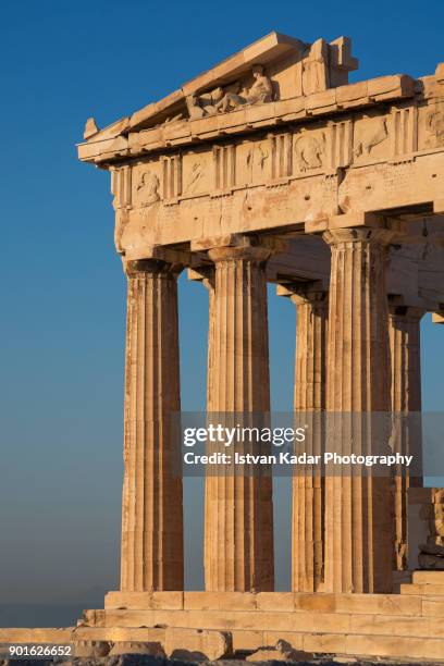 detail of the parthenon, acropolis, athens, greece - partenon imagens e fotografias de stock