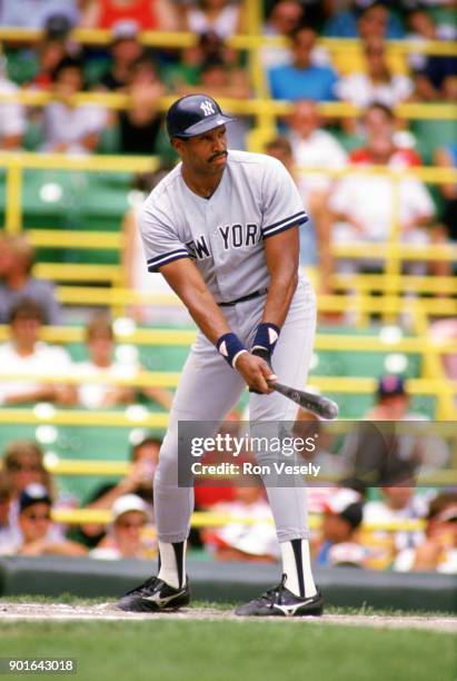 New York Yankees Dave Winfield Photos and Premium High Res Pictures