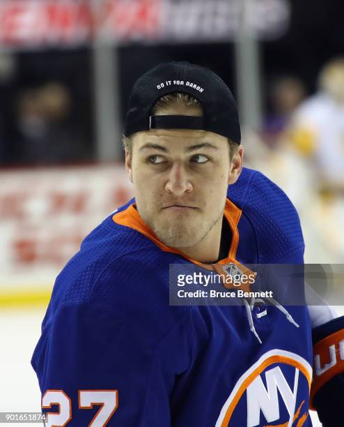 Anders Lee of the New York Islanders wears a "DIFD - Do It For Daron" hat during warmups prior to their game against the Pittsburgh Penguins at the...