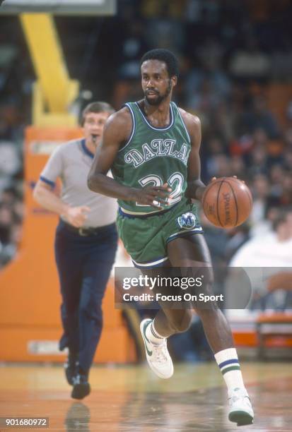 Rolando Blackman of the Dallas Mavericks dribbles the ball up court during an NBA basketball game circa 1984. Blackman played for the Mavericks from...