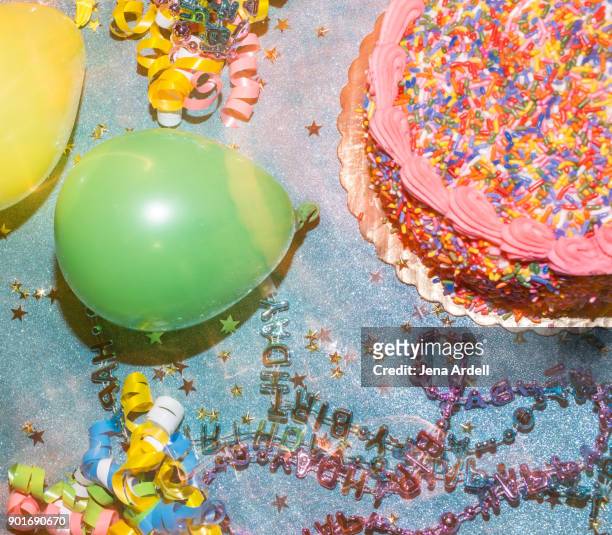 birthday cake and birthday party decorations - happy birthday vintage fotografías e imágenes de stock