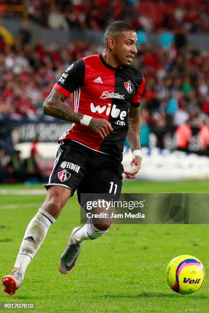 Edwin Gomez of Atlas drives the ball during the first round match between Atlas and Leon as part of the Torneo Clausura 2018 Liga MX at Jalisco...