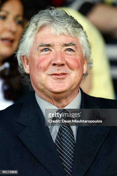 Joe Kinnear looks on during the Coca-Cola League Two match between Barnet and Notts County at the Underhill Stadium on August 29, 2009 in London,...